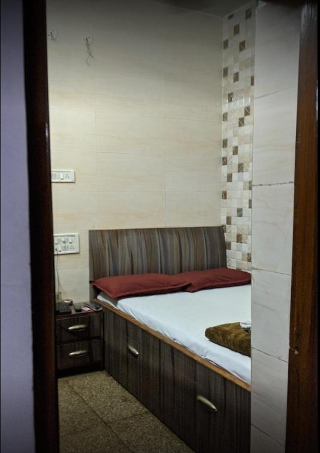 Ajanta Hotel 100 Mtrs Railway Station & 400 Mtrs Dargah Аджмер Экстерьер фото